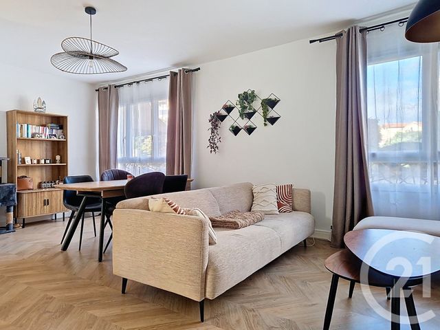 Appartement T5 &agrave; vendre - 5 pi&egrave;ces - 79,39 m2 - Chamalieres - 63 - AUVERGNE