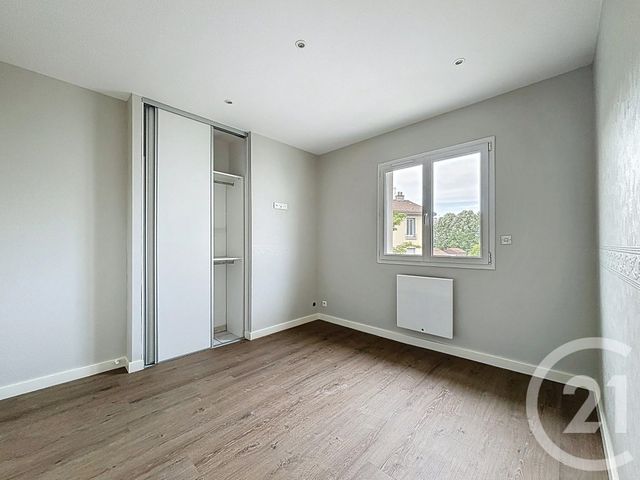 Appartement F4 à vendre - 4 pièces - 56,60 m2 - Clermont Ferrand - 63 - AUVERGNE
