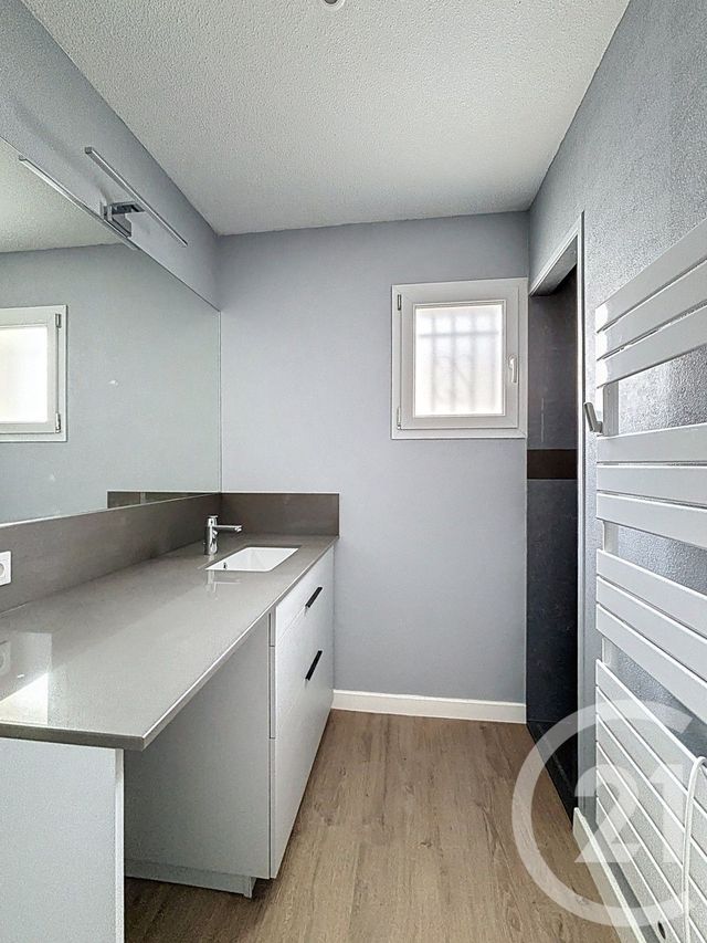 Appartement F4 à vendre - 4 pièces - 56,60 m2 - Clermont Ferrand - 63 - AUVERGNE