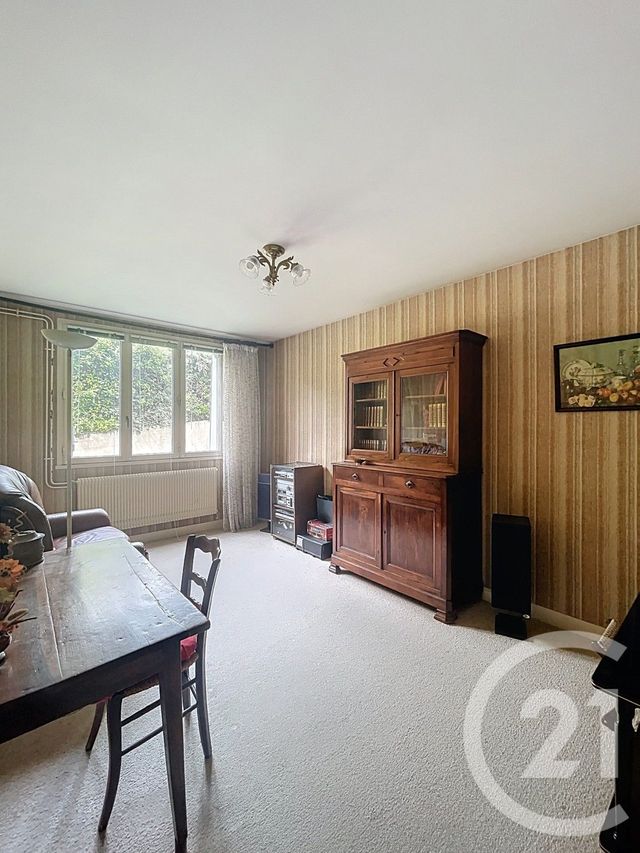 Appartement F5 à vendre - 5 pièces - 102,66 m2 - Ceyrat - 63 - AUVERGNE