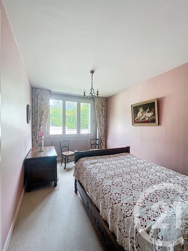 Appartement F5 à vendre - 5 pièces - 102,66 m2 - Ceyrat - 63 - AUVERGNE