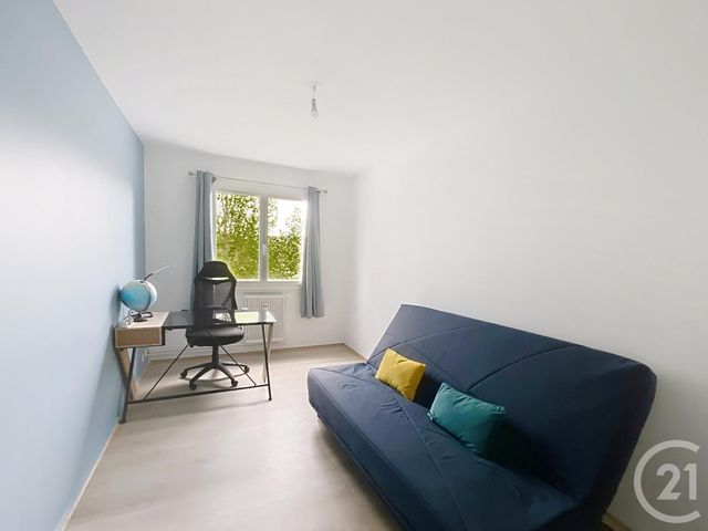 Appartement F3 à louer - 3 pièces - 81,62 m2 - Clermont Ferrand - 63 - AUVERGNE