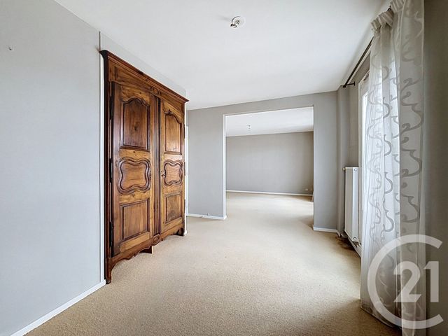 Appartement F5 &agrave; vendre - 5 pi&egrave;ces - 100,25 m2 - Clermont Ferrand - 63 - AUVERGNE