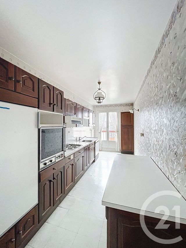 Appartement F5 à vendre - 5 pièces - 100,25 m2 - Clermont Ferrand - 63 - AUVERGNE