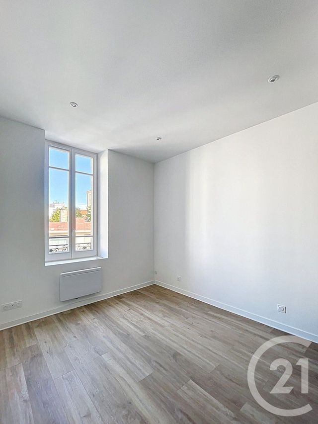 Appartement F5 à vendre - 5 pièces - 100,25 m2 - Clermont Ferrand - 63 - AUVERGNE