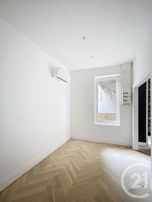 Appartement F5 à vendre - 5 pièces - 100,25 m2 - Clermont Ferrand - 63 - AUVERGNE