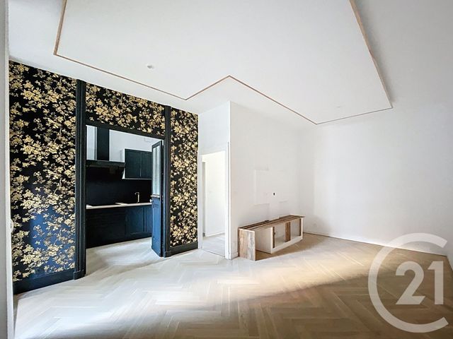 Appartement F5 à vendre - 5 pièces - 100,25 m2 - Clermont Ferrand - 63 - AUVERGNE