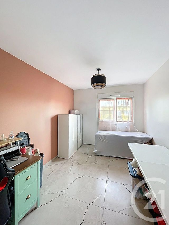 Appartement F5 à louer - 5 pièces - 88,86 m2 - Clermont Ferrand - 63 - AUVERGNE