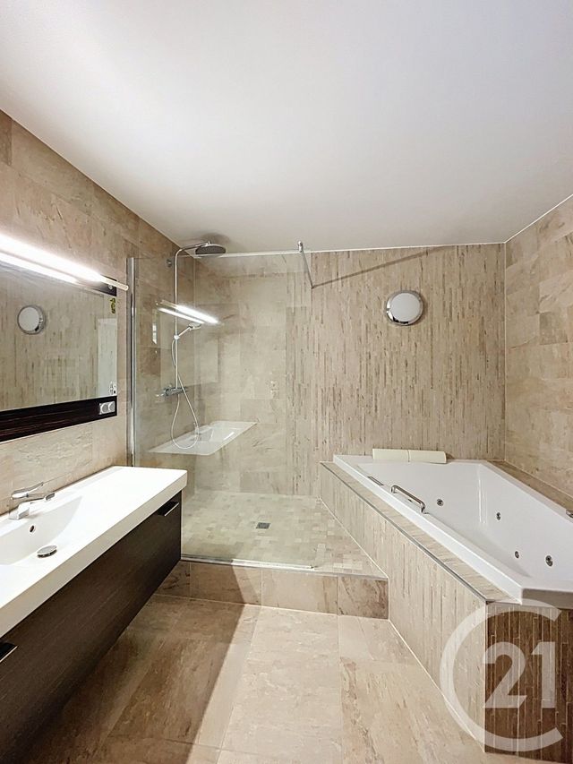 Appartement F5 &agrave; vendre - 6 pi&egrave;ces - 147,93 m2 - Clermont Ferrand - 63 - AUVERGNE