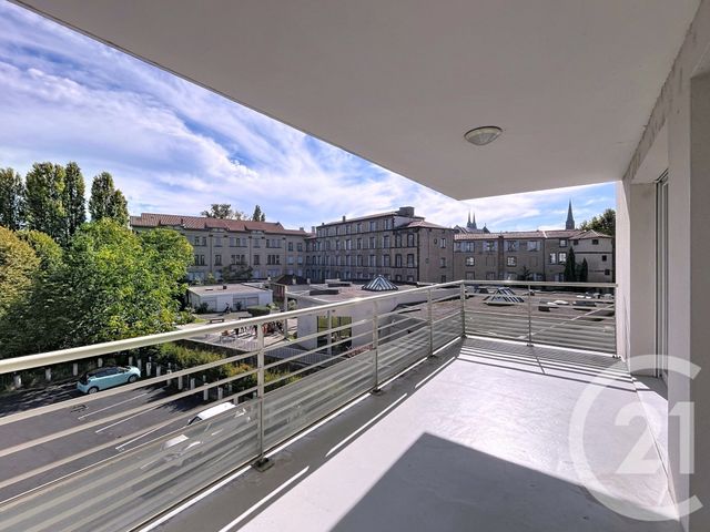 Appartement F4 à louer - 4 pièces - 89,35 m2 - Clermont Ferrand - 63 - AUVERGNE