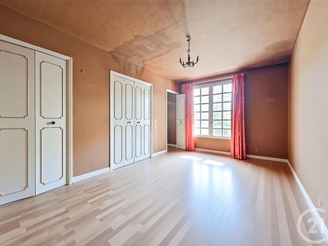 Maison à vendre - 8 pièces - 214 m2 - Clermont Ferrand - 63 - AUVERGNE