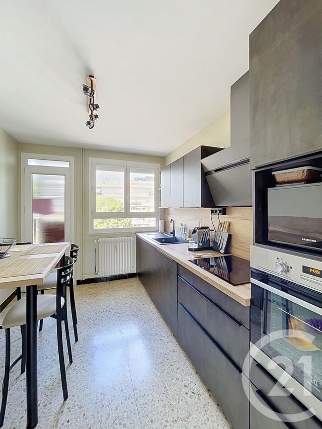 Appartement F4 &agrave; vendre - 4 pi&egrave;ces - 75,77 m2 - Clermont Ferrand - 63 - AUVERGNE