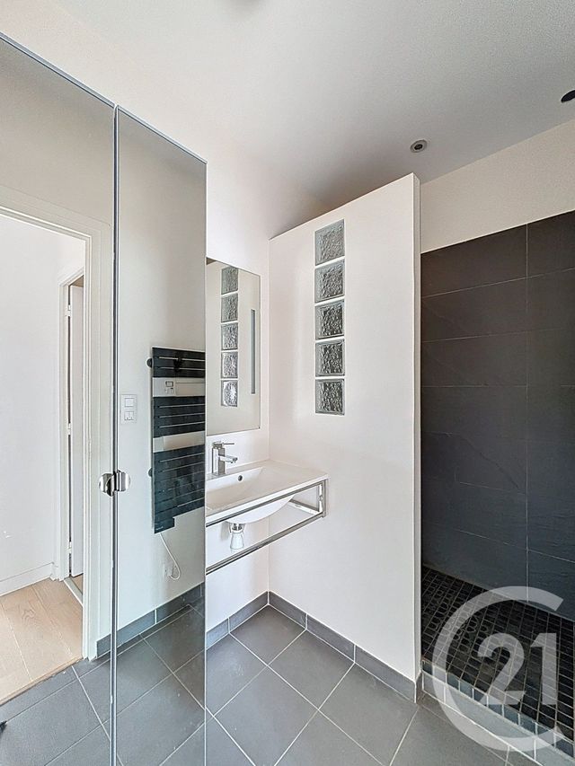 Appartement F5 à vendre - 5 pièces - 123,60 m2 - Clermont Ferrand - 63 - AUVERGNE