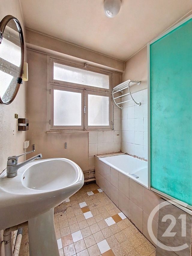 Appartement T4 &agrave; vendre - 4 pi&egrave;ces - 84 m2 - Clermont Ferrand - 63 - AUVERGNE