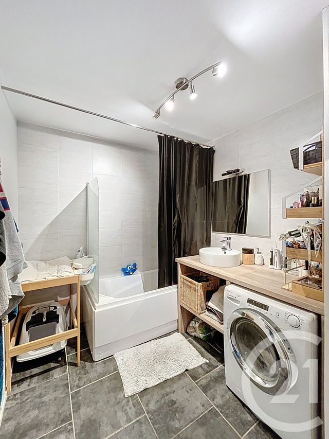 Appartement F4 à vendre - 4 pièces - 90,12 m2 - Clermont Ferrand - 63 - AUVERGNE