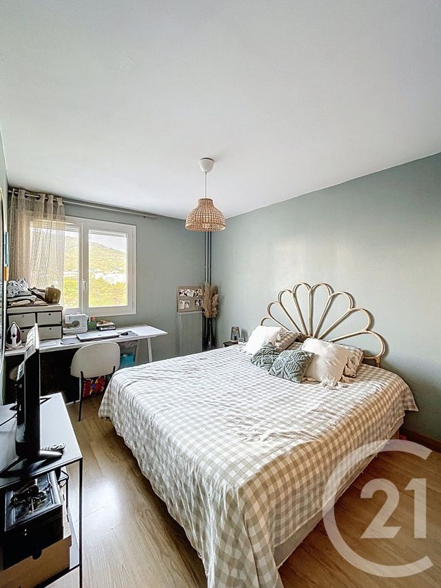 Appartement F4 à vendre - 4 pièces - 90,12 m2 - Clermont Ferrand - 63 - AUVERGNE