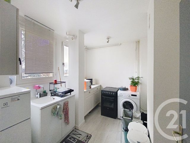 Appartement F2 à louer - 2 pièces - 54,10 m2 - Chamalieres - 63 - AUVERGNE