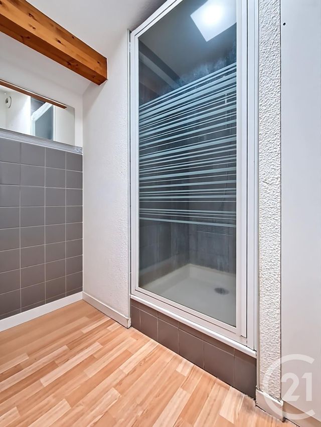 Appartement T3 à vendre - 3 pièces - 53,62 m2 - Clermont Ferrand - 63 - AUVERGNE