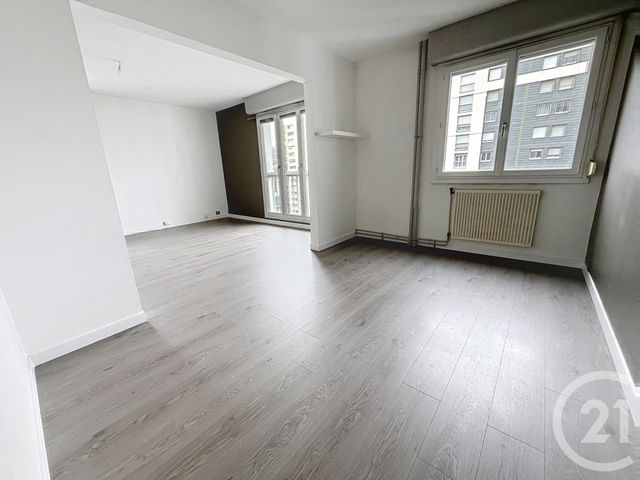Appartement F4 à louer - 4 pièces - 81 m2 - Clermont Ferrand - 63 - AUVERGNE