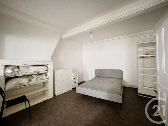 Appartement F1 à louer - 1 pièce - 35 m2 - Clermont Ferrand - 63 - AUVERGNE
