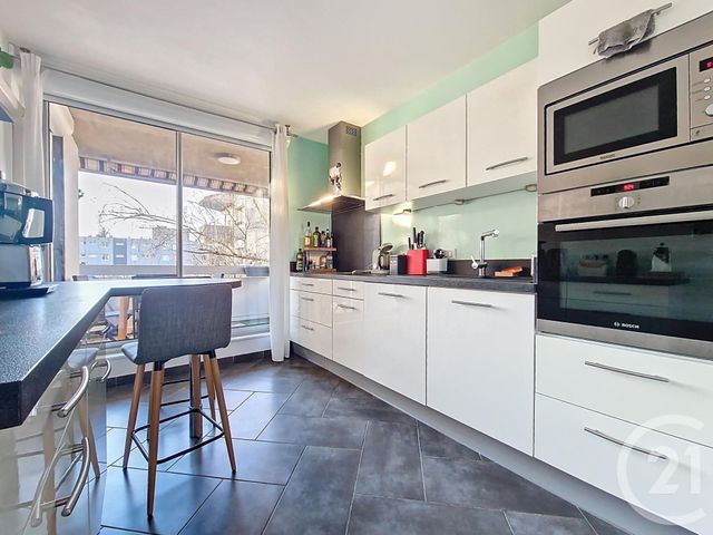 Appartement T4 &agrave; vendre - 4 pi&egrave;ces - 83 m2 - Beaumont - 63 - AUVERGNE