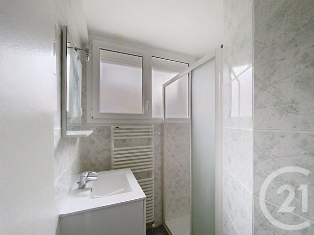 Appartement F2 à louer - 2 pièces - 56,16 m2 - Clermont Ferrand - 63 - AUVERGNE