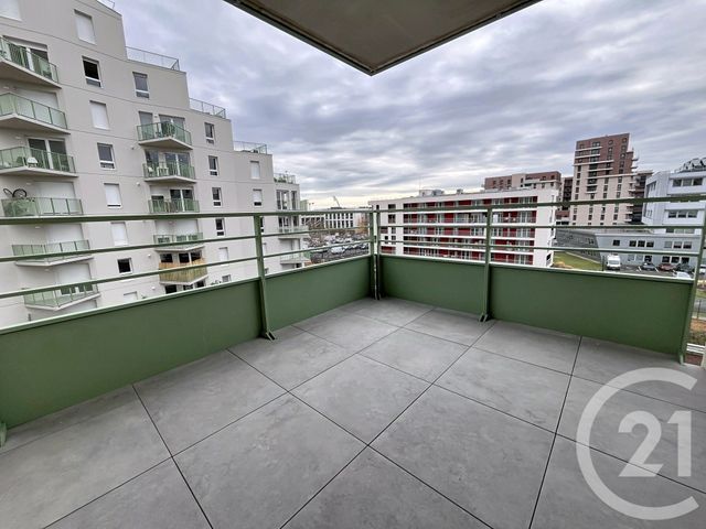 Appartement F3 &agrave; louer - 3 pi&egrave;ces - 67,10 m2 - Clermont Ferrand - 63 - AUVERGNE