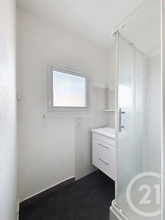 Appartement F3 &agrave; vendre - 3 pi&egrave;ces - 49 m2 - Chamalieres - 63 - AUVERGNE