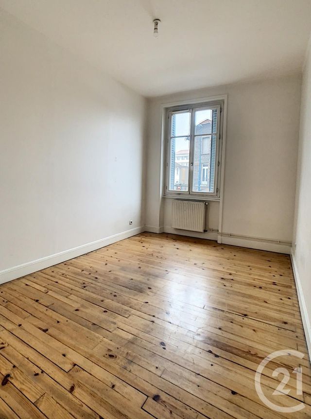 Appartement F3 &agrave; louer - 3 pi&egrave;ces - 56,77 m2 - Clermont Ferrand - 63 - AUVERGNE