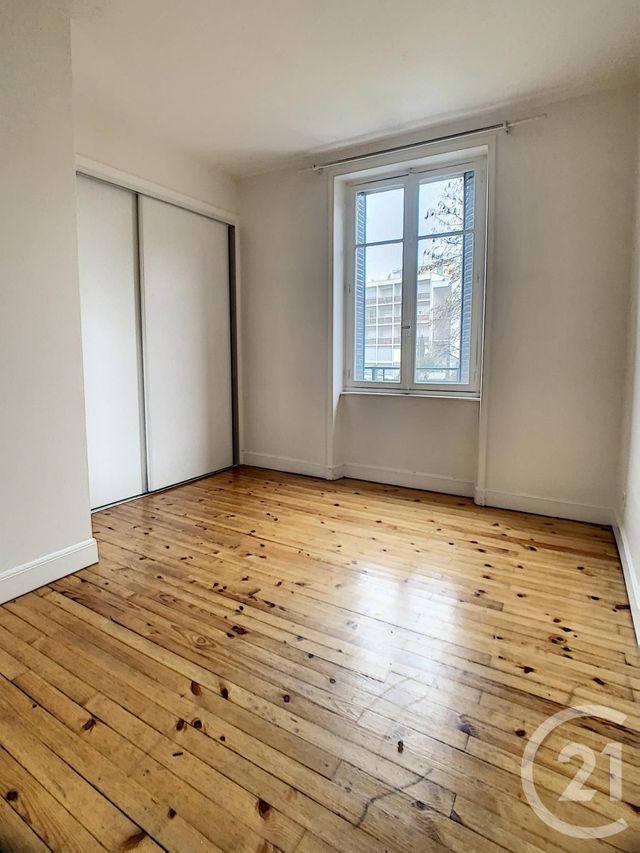Appartement F3 &agrave; louer - 3 pi&egrave;ces - 56,77 m2 - Clermont Ferrand - 63 - AUVERGNE