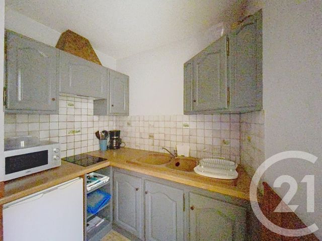 Appartement F1 &agrave; louer - 1 pi&egrave;ce - 20 m2 - Clermont Ferrand - 63 - AUVERGNE