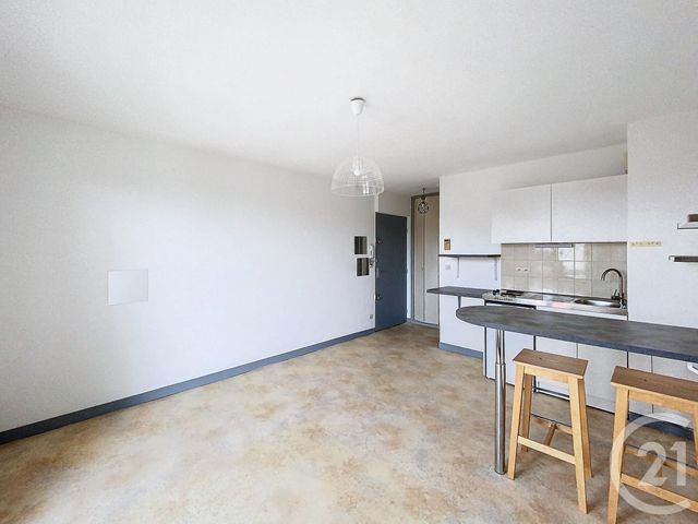 Appartement Studio &agrave; louer - 1 pi&egrave;ce - 22,13 m2 - Clermont Ferrand - 63 - AUVERGNE