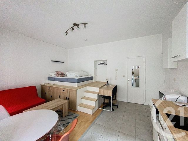 Appartement Studio &agrave; louer - 1 pi&egrave;ce - 22,76 m2 - Clermont Ferrand - 63 - AUVERGNE