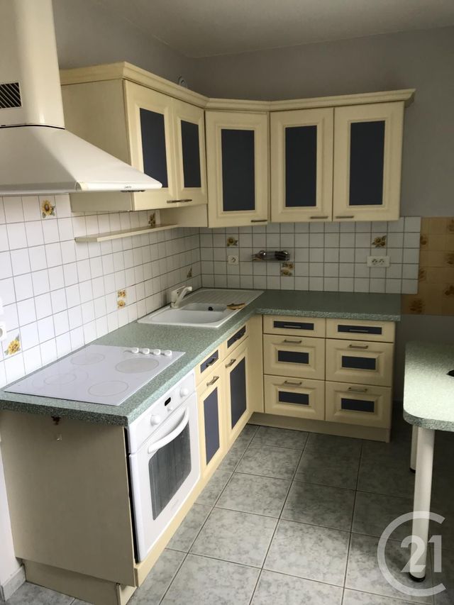 Appartement F2 &agrave; louer - 2 pi&egrave;ces - 45,70 m2 - Clermont Ferrand - 63 - AUVERGNE