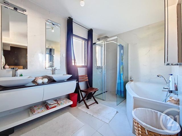 Appartement T5 &agrave; vendre - 5 pi&egrave;ces - 212 m2 - Clermont Ferrand - 63 - AUVERGNE