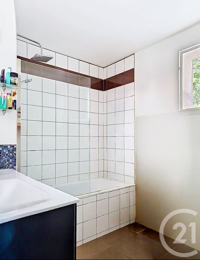 Appartement F4 &agrave; vendre - 4 pi&egrave;ces - 89,76 m2 - Clermont Ferrand - 63 - AUVERGNE