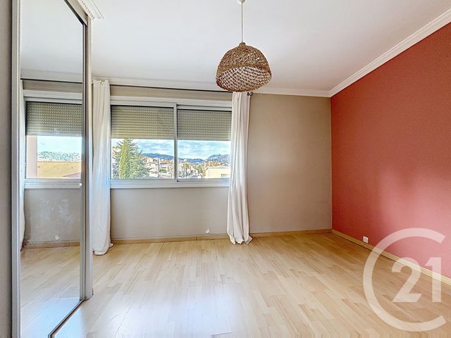 Appartement F5 &agrave; vendre - 5 pi&egrave;ces - 81 m2 - Clermont Ferrand - 63 - AUVERGNE