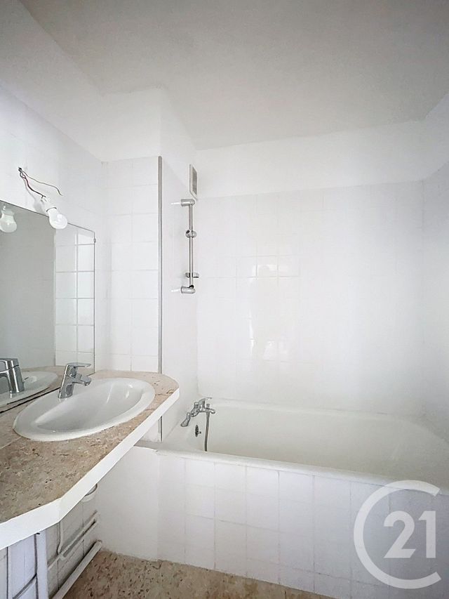 Appartement F3 &agrave; vendre - 3 pi&egrave;ces - 60,91 m2 - Chamalieres - 63 - AUVERGNE