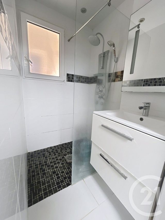 Appartement F2 &agrave; louer - 2 pi&egrave;ces - 30,66 m2 - Clermont Ferrand - 63 - AUVERGNE