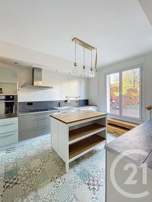 Appartement F4 &agrave; vendre - 4 pi&egrave;ces - 100,63 m2 - Clermont Ferrand - 63 - AUVERGNE