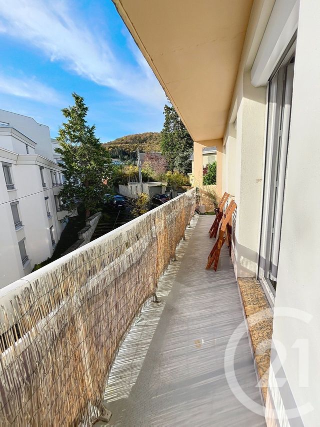 Appartement F3 &agrave; louer - 3 pi&egrave;ces - 74,05 m2 - Chamalieres - 63 - AUVERGNE