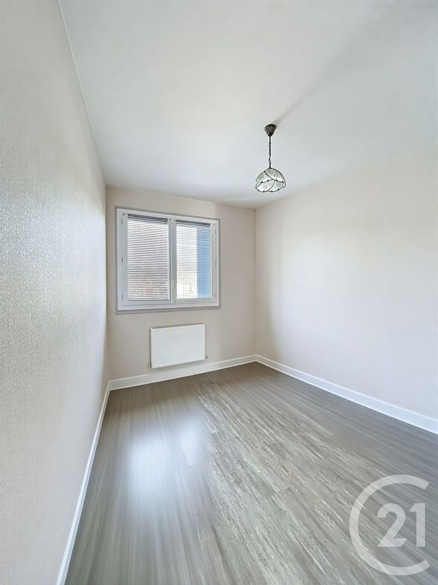 Appartement F3 &agrave; vendre - 4 pi&egrave;ces - 64,37 m2 - Clermont Ferrand - 63 - AUVERGNE
