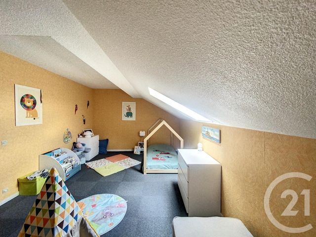 Appartement F4 &agrave; louer - 4 pi&egrave;ces - 100,52 m2 - Beaumont - 63 - AUVERGNE