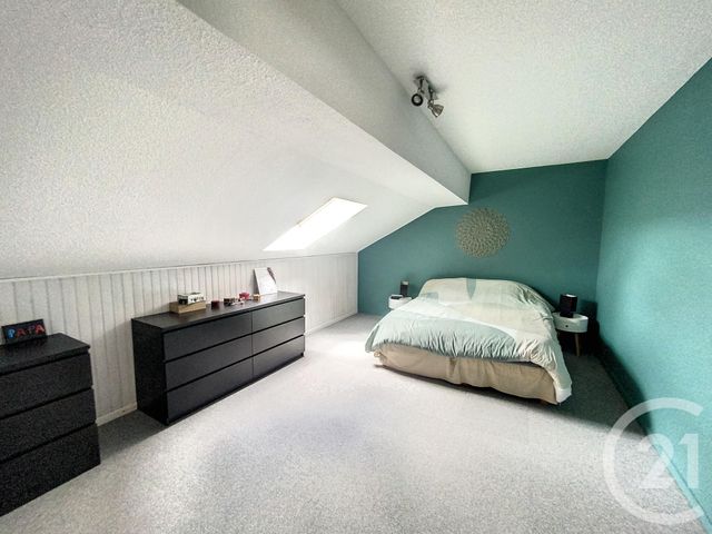 Appartement F4 &agrave; louer - 4 pi&egrave;ces - 100,52 m2 - Beaumont - 63 - AUVERGNE