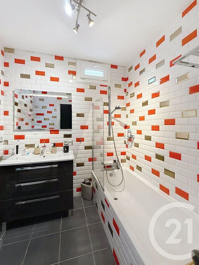 Appartement F4 &agrave; vendre - 4 pi&egrave;ces - 91,74 m2 - Clermont Ferrand - 63 - AUVERGNE