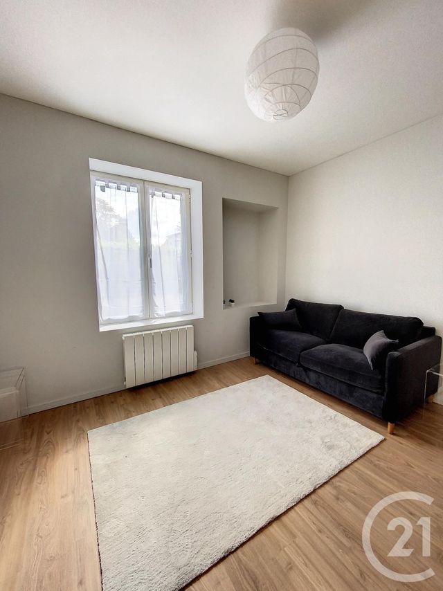 Appartement Studio &agrave; louer - 1 pi&egrave;ce - 24,80 m2 - Chamalieres - 63 - AUVERGNE