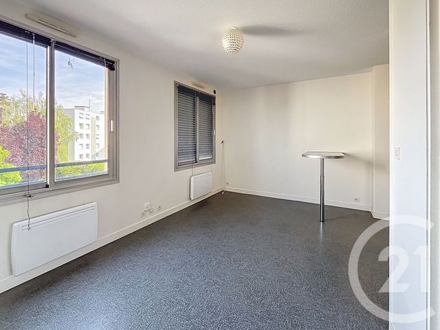 Appartement Studio &agrave; louer - 1 pi&egrave;ce - 29,10 m2 - Clermont Ferrand - 63 - AUVERGNE
