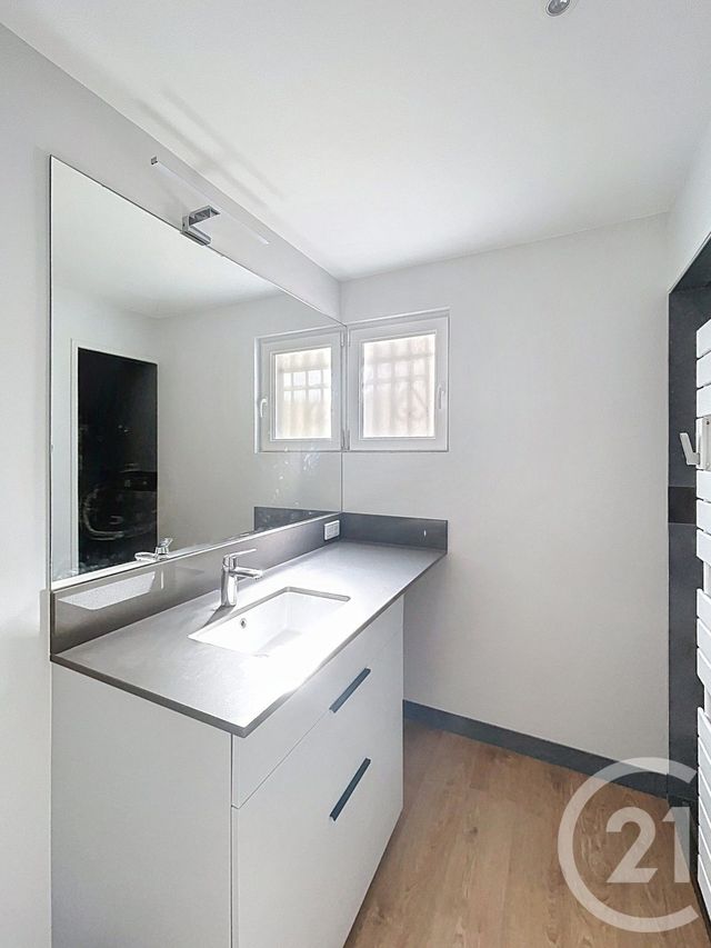 Appartement F3 &agrave; vendre - 3 pi&egrave;ces - 54,32 m2 - Clermont Ferrand - 63 - AUVERGNE