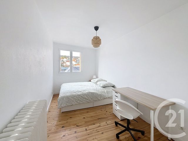 Appartement Chambre &agrave; louer - 1 pi&egrave;ce - 67,70 m2 - Clermont Ferrand - 63 - AUVERGNE
