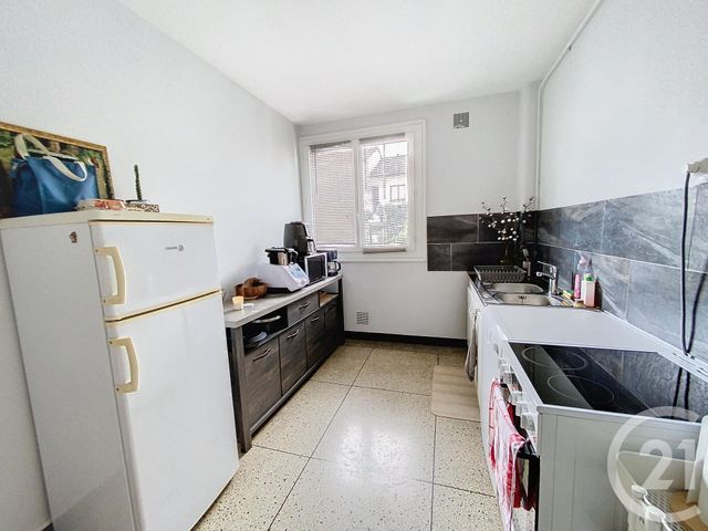 Appartement F2 &agrave; louer - 2 pi&egrave;ces - 55,32 m2 - Clermont Ferrand - 63 - AUVERGNE